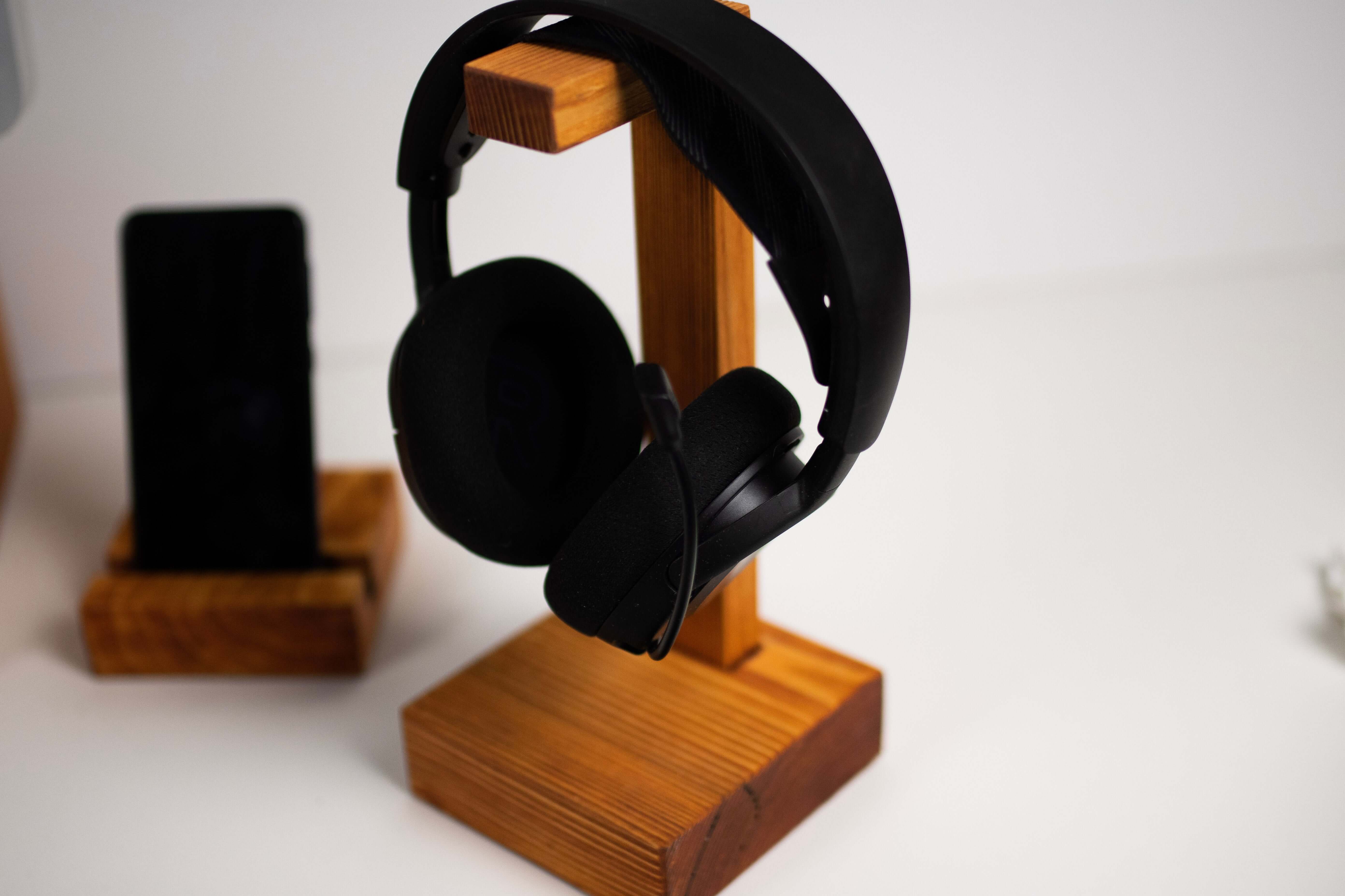 RUSTIC HEADPHONE STAND - Chopzwood