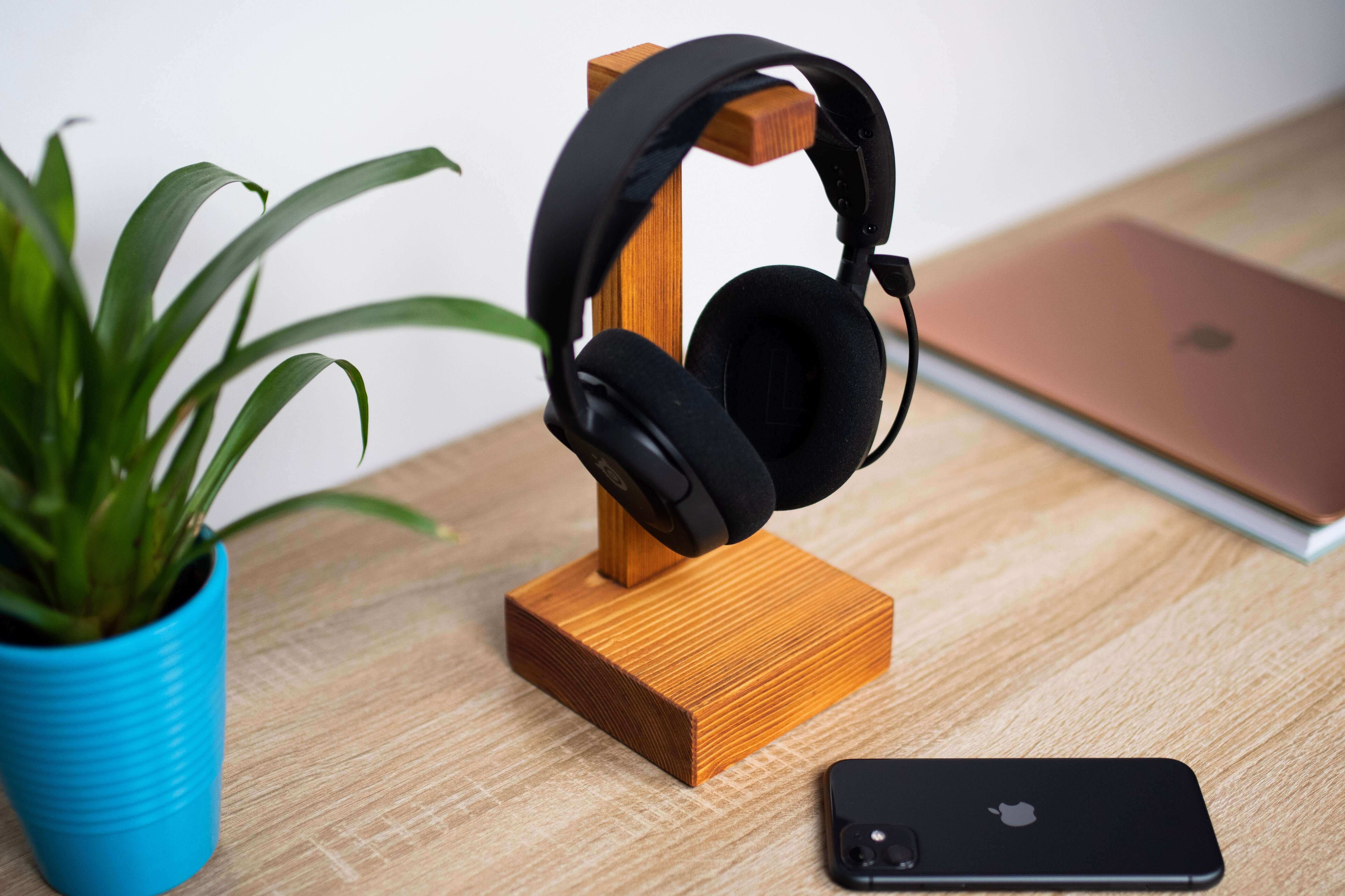 RUSTIC HEADPHONE STAND - Chopzwood